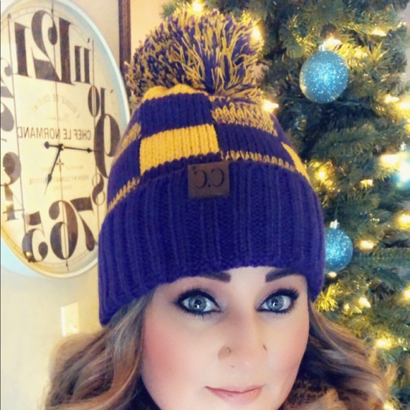 Cc beanie gold and purple beanie and scarf set - Picture 3 of 3